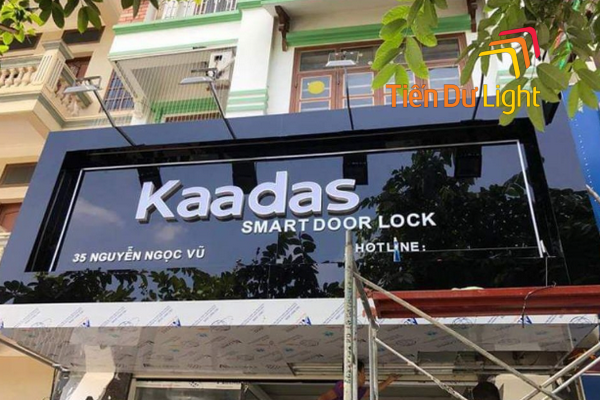Đặc điểm của alu gương đen
