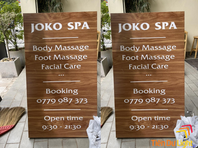 Bảng hiệu massage chất liệu gỗ