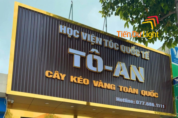 Bảng hiệu bằng tôn chữ nổi