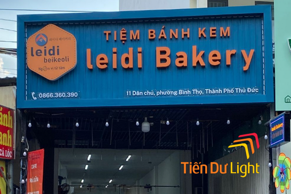 Tham khảo bảng hiệu bánh kem ấn tượng