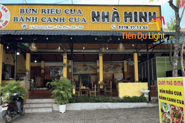 Bảng hiệu bún riêu mặt tiền và bảng hiệu vẫy đứng