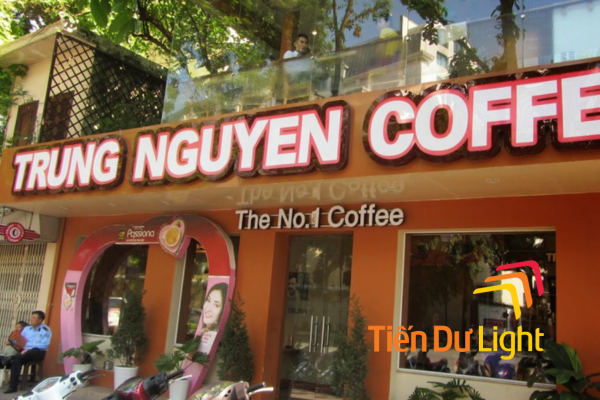 Bảng hiệu cà phê Trung Nguyên