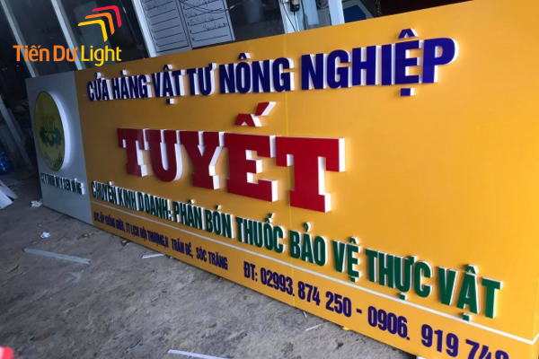 Bảng hiệu cửa hàng vật tư nông nghiệp nền alu