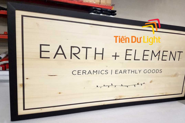 Bảng hiệu khắc gỗ 