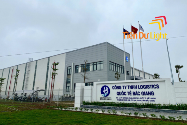 Bảng hiệu kho hàng logistics