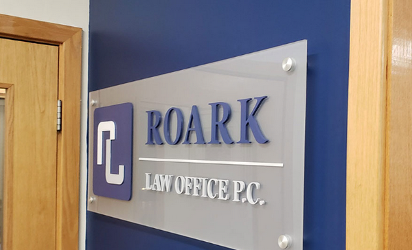 Chi phí làm bảng hiệu mica