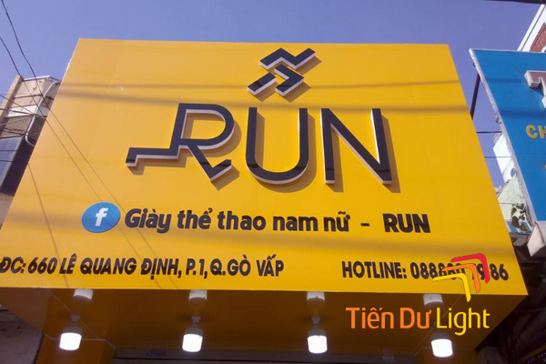 Làm thế nào để có bảng hiệu nền vàng chữ đen?