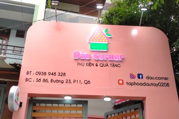 Mẫu bảng hiệu shop phụ kiện quà tặng đẹp