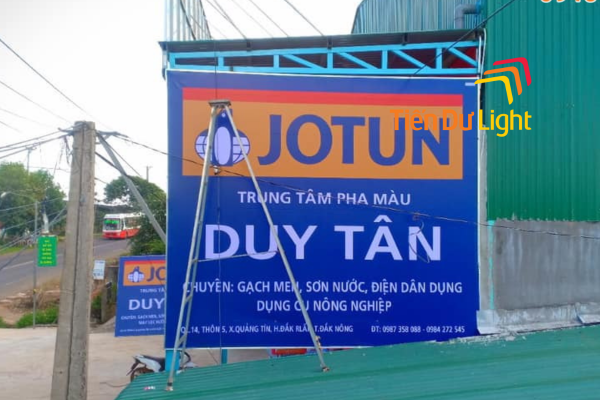 Bảng hiệu căng bạt khung sắt