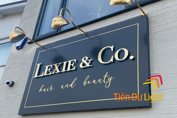 Đặc điểm của bảng hiệu spa mini