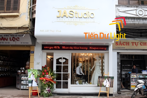 Bảng hiệu chữ nổi,led ma trận