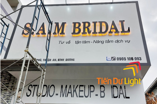 Bảng hiệu studio áo cưới đẹp