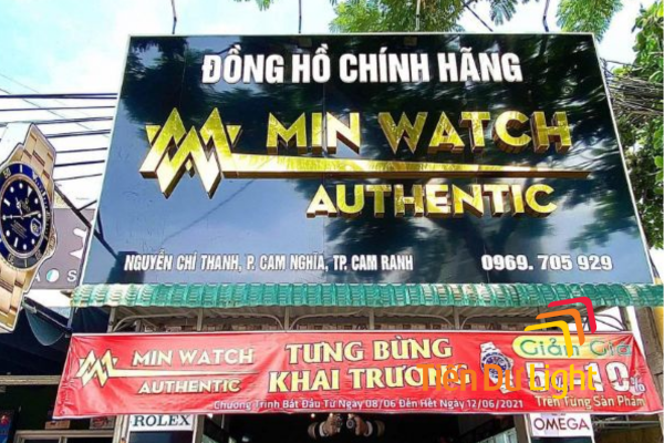Bảng hiệu tiệm đồng hộ là công cụ nhận diện thương hiệu chuyên nghiệp
