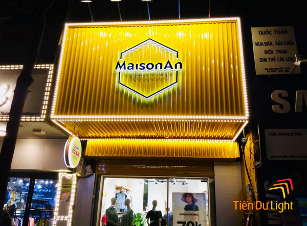 Bảng hiệu tôn sóng nhiều chủ cửa hàng lựa chọn