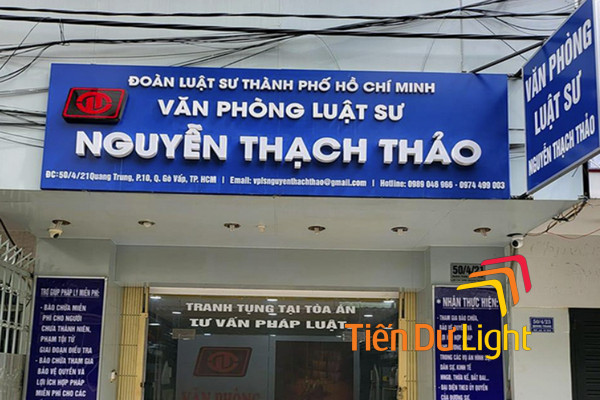 Mẫu bảng hiệu văn phòng luật sư đẹp, ấn tượng
