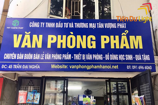 Biển hiệu văn phòng phẩm nổi bật với thiết kế bắt mắt