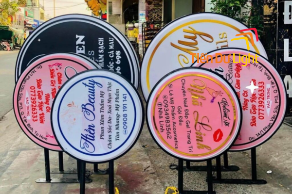 Biển quảng cáo nhỏ hình tròn