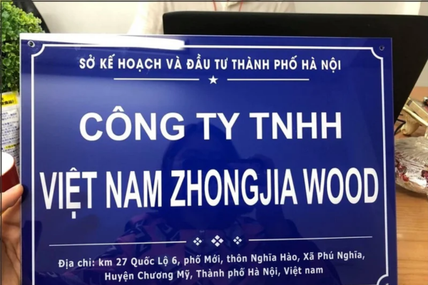 Bảng tên công ty mica đẹp