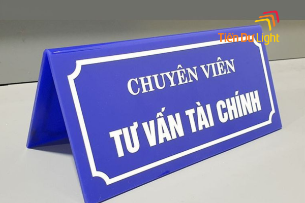  Bảng tên để bàn chữ A