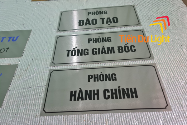 Bảng tên phòng ban inox