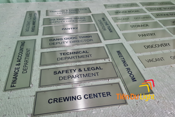 Bảng tên phòng làm việc inox