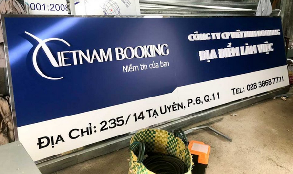 Thế nào là biển alu dán decal?