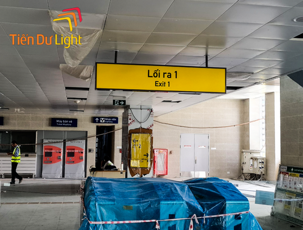 Lợi ích của việc lắp đặt biển báo chỉ dẫn hướng đi