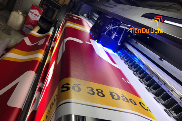 Công nghệ in UV hiện đại chống thấm chống phai màu