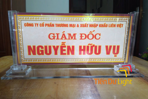 Đặc điểm của biển chức danh mica