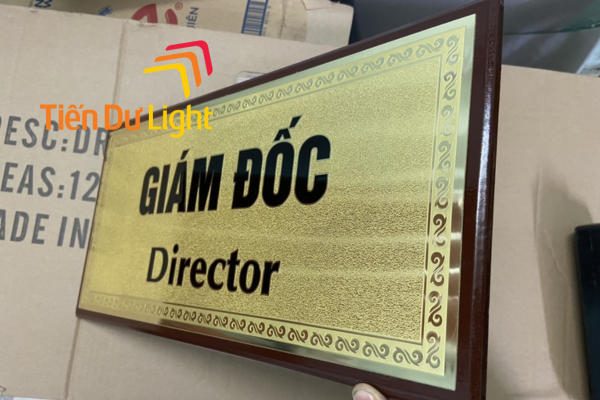 Biển chức danh đồng