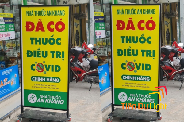 Cần làm mẫu biển đứng quầy thuốc kích thước hợp lý