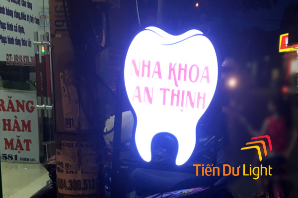 Biển Led hình răng ấn tượng