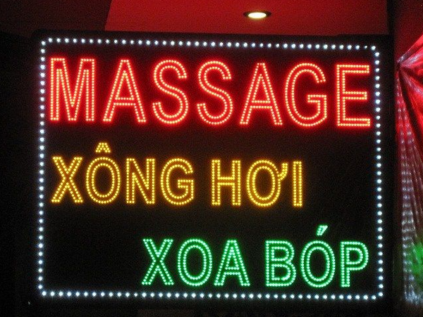 Thu hút khách hàng từ xa với biển LED vẫy nổi bật, sáng rõ