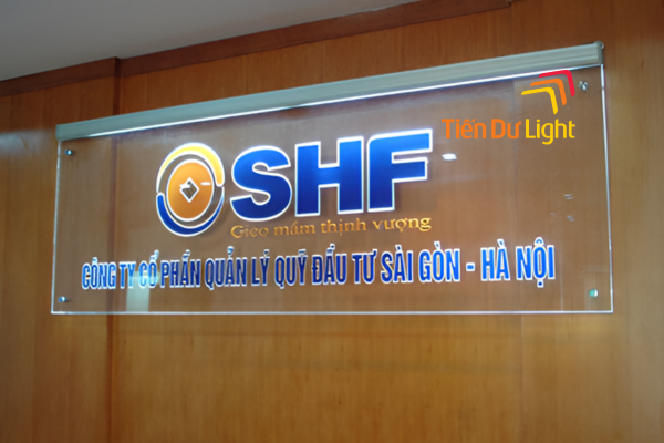 Biển mica treo tường đẹp