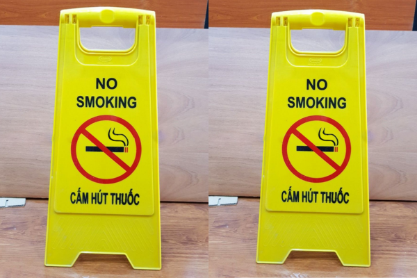 Biển no smoking chân chữ A