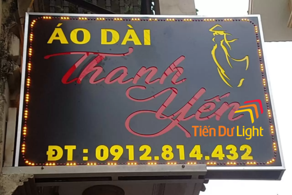 Kết hợp biển vẫy áo dài gia tăng nhận diện hiệu quả