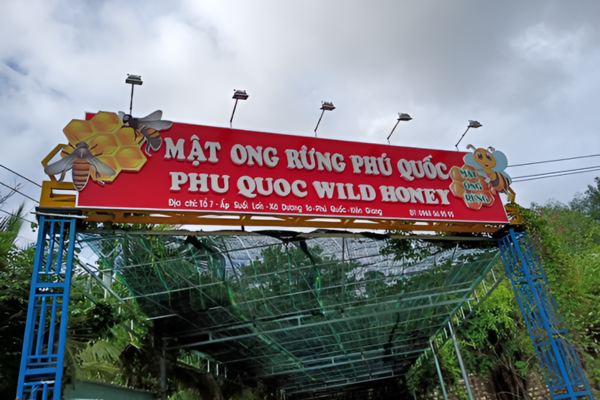 Biển chữ nổi bán mật ong