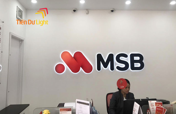 Biển chữ nổi trong nhà ngân hàng MSB