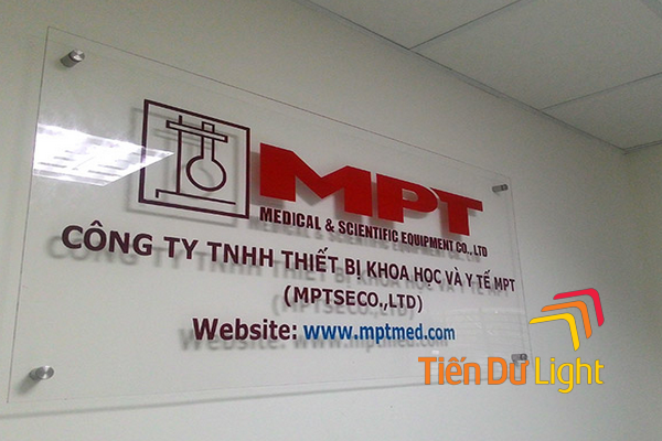 Biển quảng cáo công ty mica đẹp