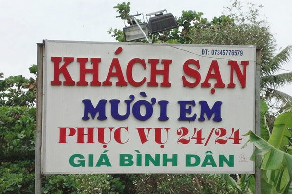 Biển quảng cáo "cười ra nước mắt"