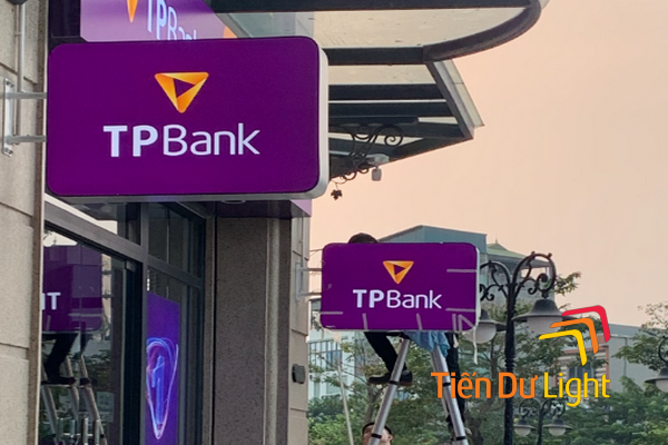 Thế nào là biển quảng cáo hộp?