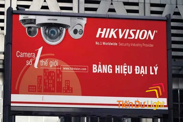 Biển quảng cáo lắp đặt camera có gì nổi bật?