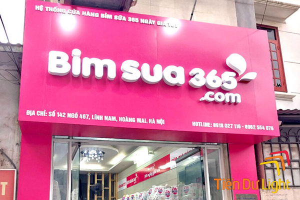 Thi công biển quảng cáo màu hồng
