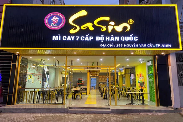 Thi công biển quảng cáo mì cay 7 cấp độ
