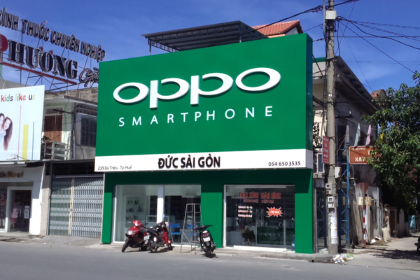 Biển mặt tiền cửa hàng Oppo