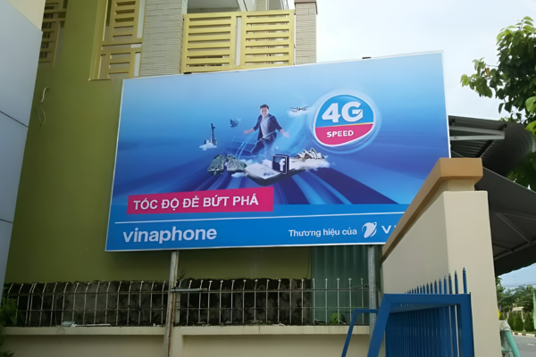 Biển quảng cáo ngoài trời