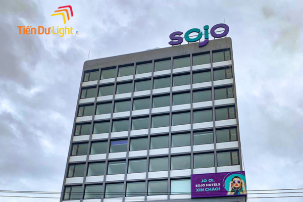 Quảng cáo biển tấm lớn tăng nhận diện thương hiệu