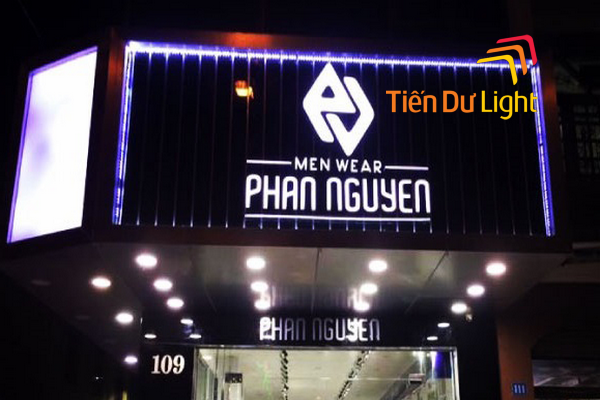 Biển quảng cáo thời trang bắt mắt sẽ gây ấn tượng mạnh