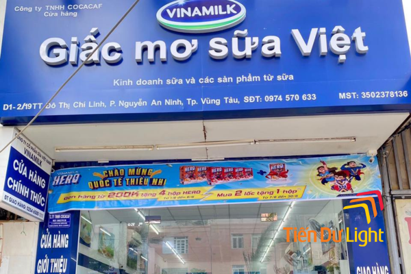 Biển quảng cáo vinamilk chữ nổi mica