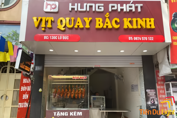 Mẫu biển quảng cáo vịt quay nền alu chữ nổi